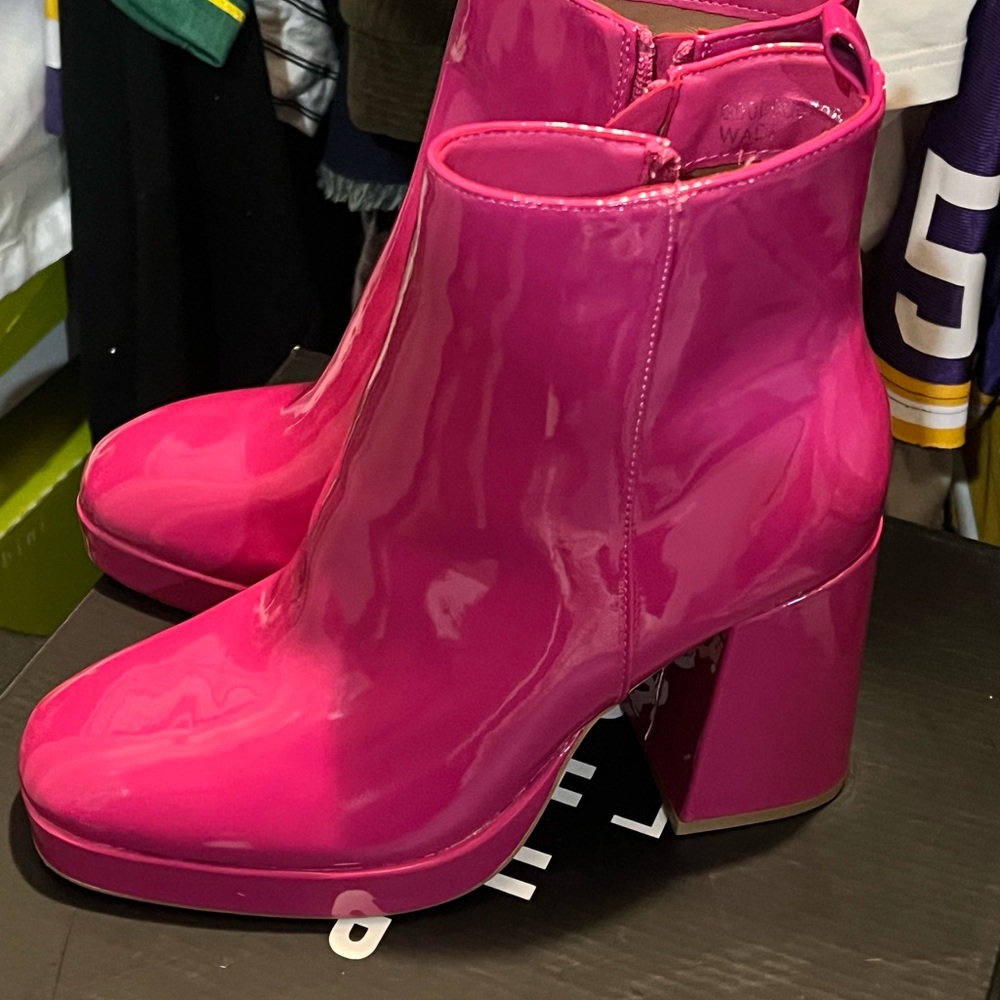 Wadi Shu Shop Ankle Boots